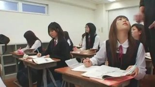 Pendidikan seks di asia. cumshots wajah remaja