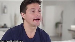 Lindsay lee ibu tiri membersihkan saya uphdibg